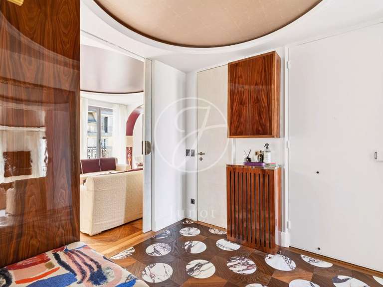 Appartement Paris 16e - 2 chambres - 91m²