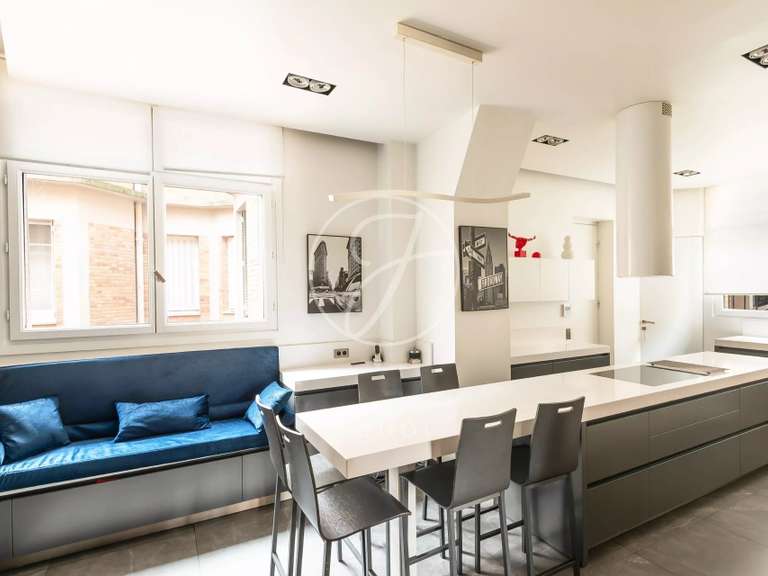 Appartement Paris 16e - 3 chambres - 286m²