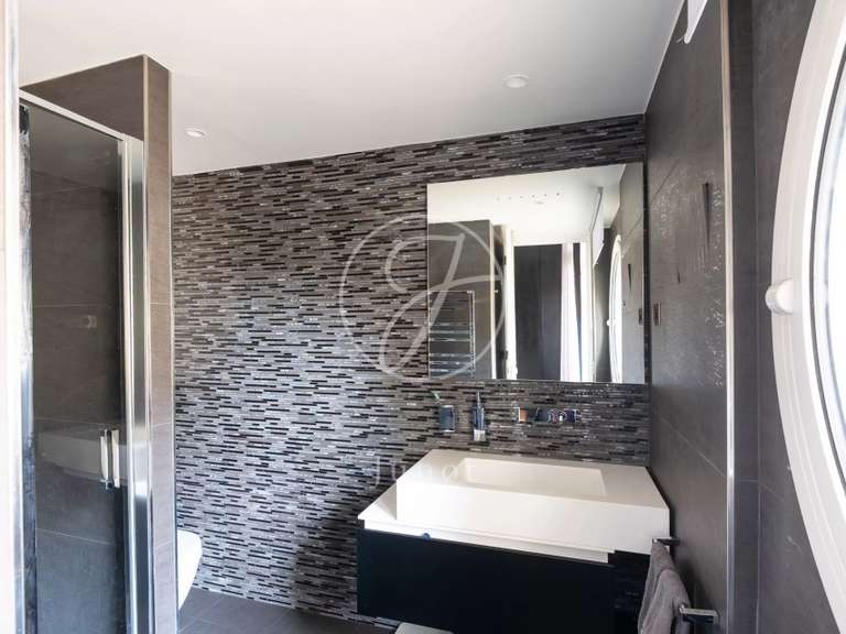 Appartement Paris 16e - 3 chambres - 286m²