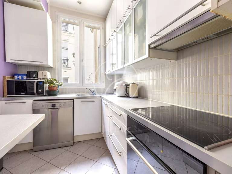 Appartement Paris 16e - 3 chambres - 102m²