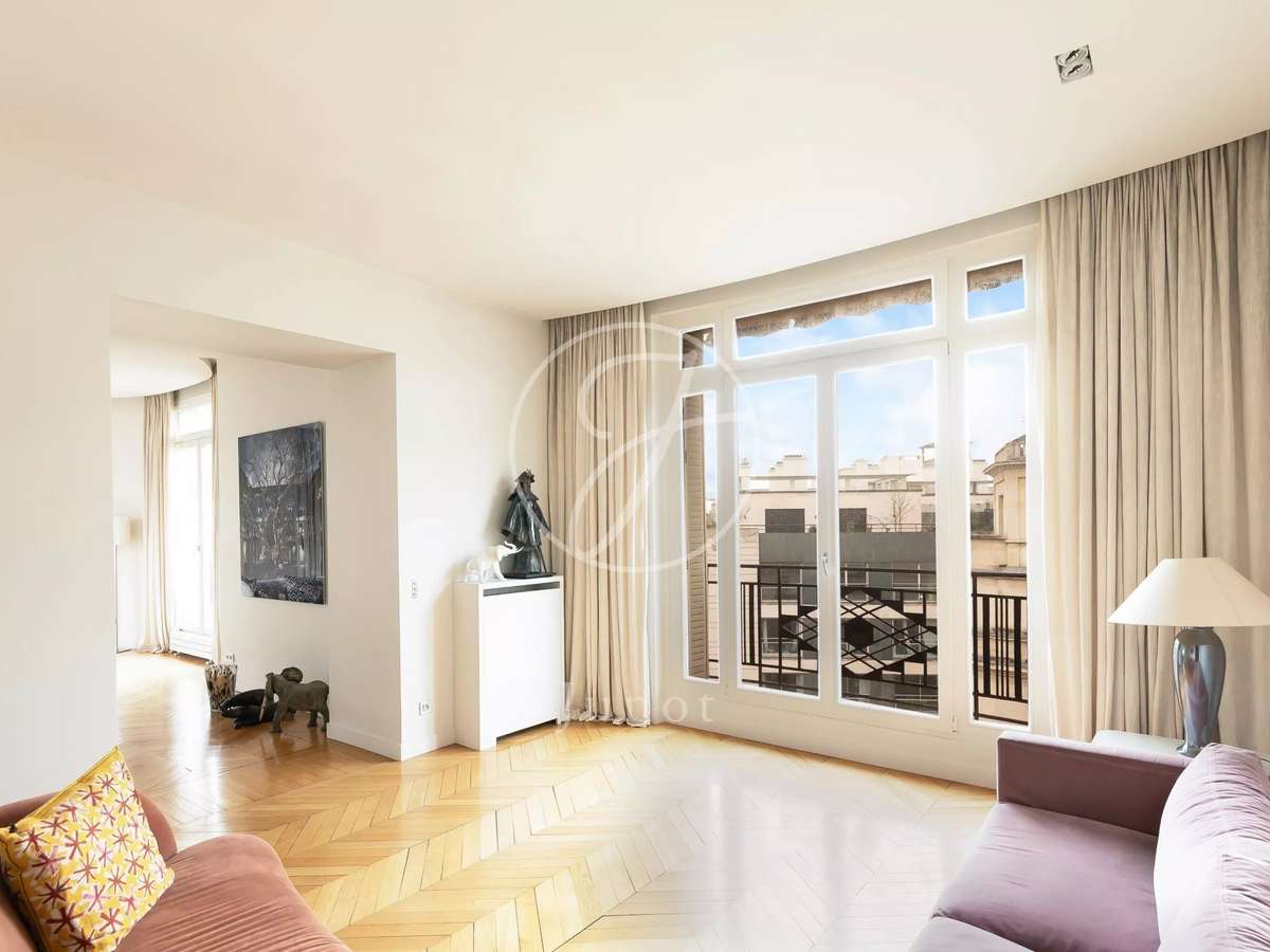 Apartment Paris 16e