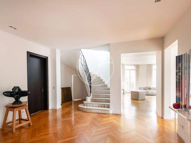Apartment Paris 16e - 5 bedrooms - 511m²