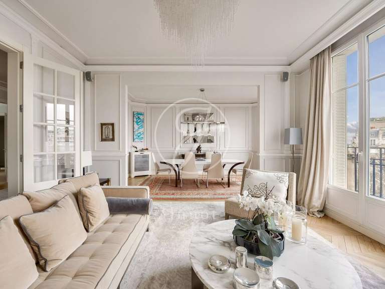 Apartment Paris 16e - 4 bedrooms - 211m²