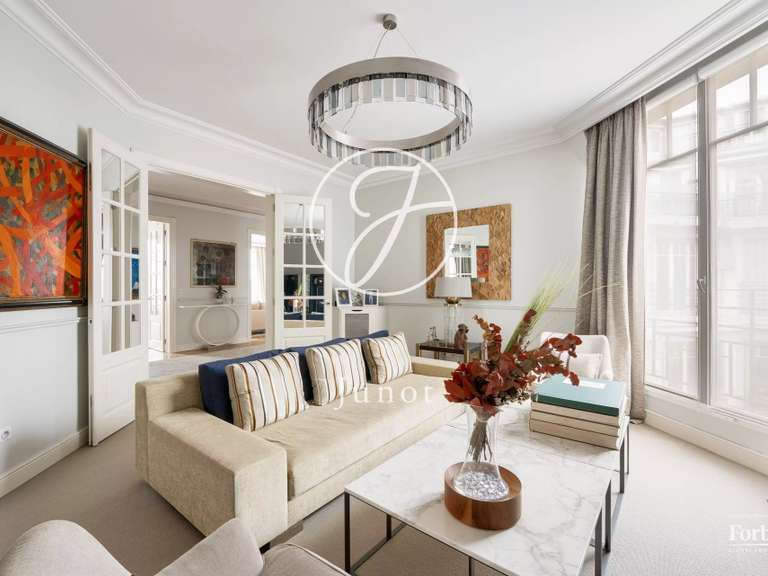 Appartement Paris 16e - 4 chambres - 211m²