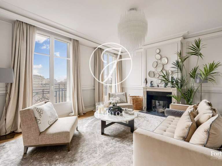 Appartement Paris 16e - 4 chambres - 211m²