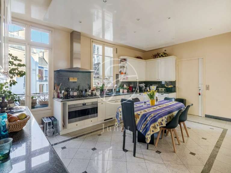 Apartment Paris 16e - 4 bedrooms - 252m²