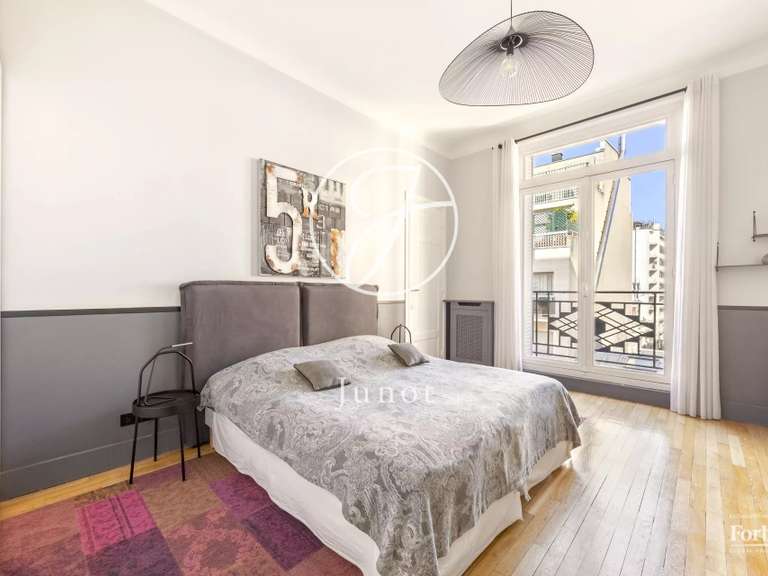 Appartement Paris 16e - 5 chambres - 337m²