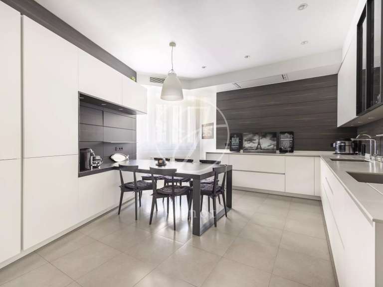 Apartment Paris 16e - 5 bedrooms - 337m²