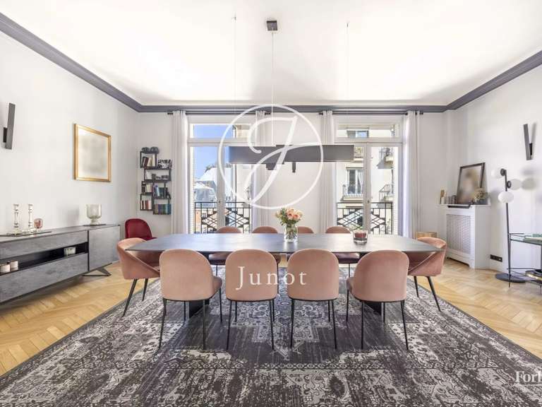 Appartement Paris 16e - 5 chambres - 337m²