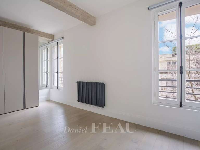 Appartement Paris 16e - 3 chambres - 116m²