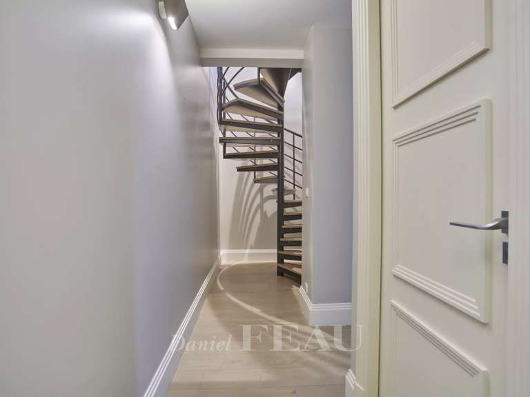 Appartement Paris 16e - 3 chambres - 116m²