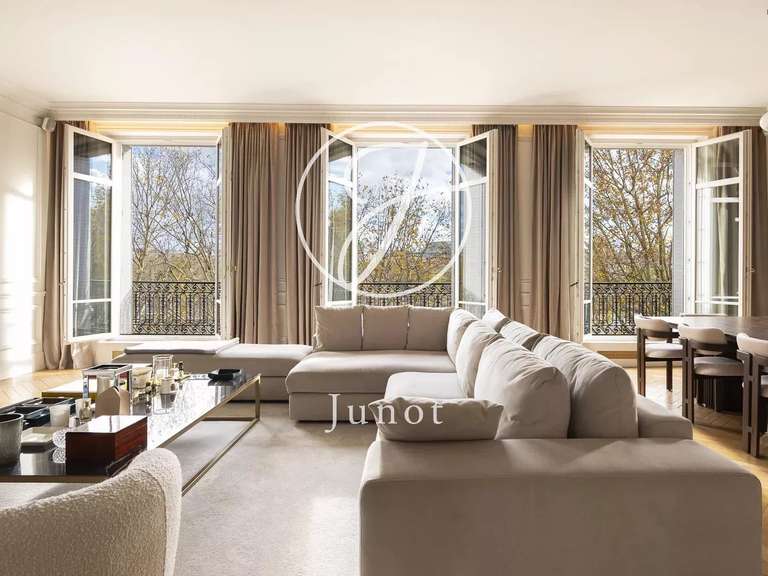 Apartment Paris 16e - 4 bedrooms - 245m²