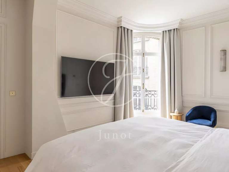 Appartement Paris 16e - 4 chambres - 245m²