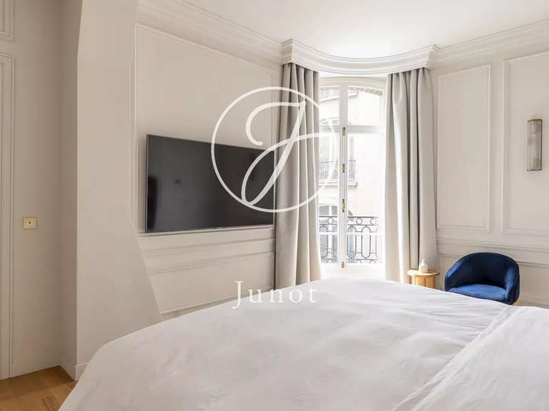 Apartment Paris 16e - 4 bedrooms - 245m²