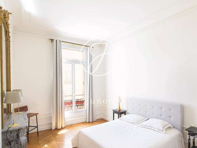 Appartement Paris 16e - 5 chambres - 196m²