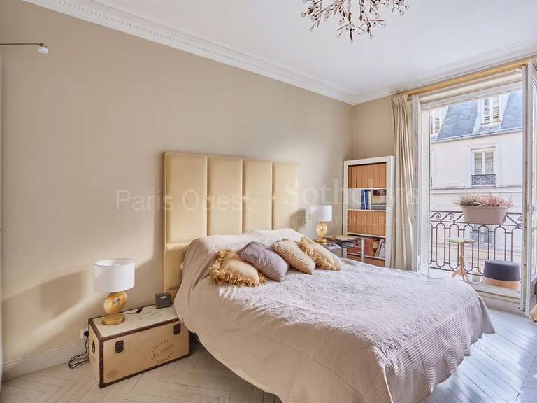 Appartement Paris 16e - 2 chambres - 83m²