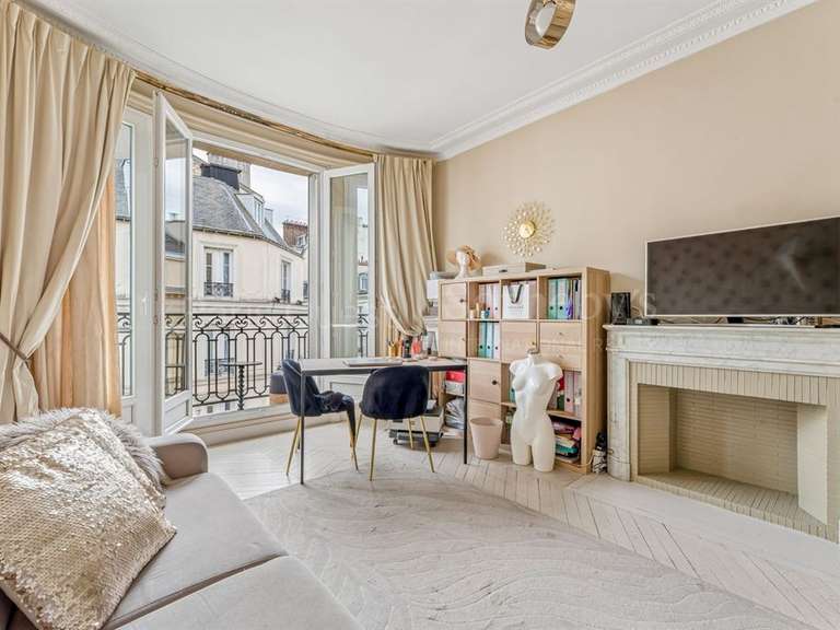 Appartement Paris 16e - 2 chambres - 83m²