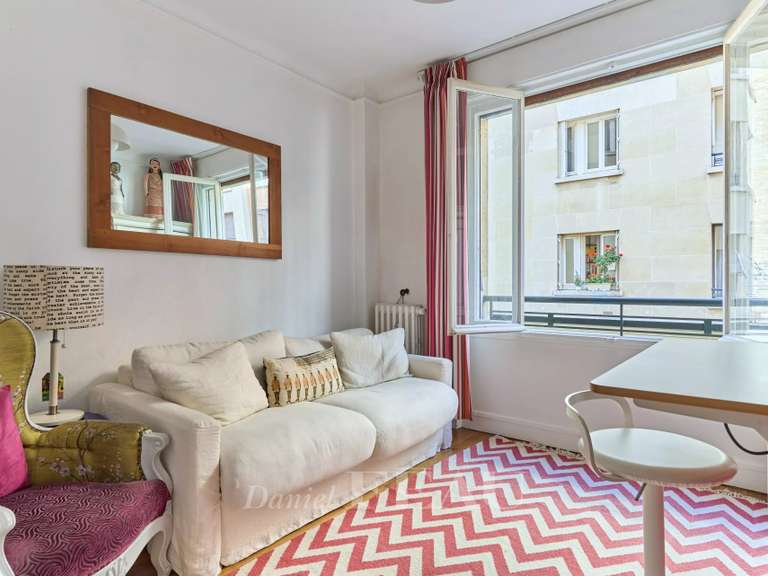 Apartment Paris 16e - 4 bedrooms - 135m²