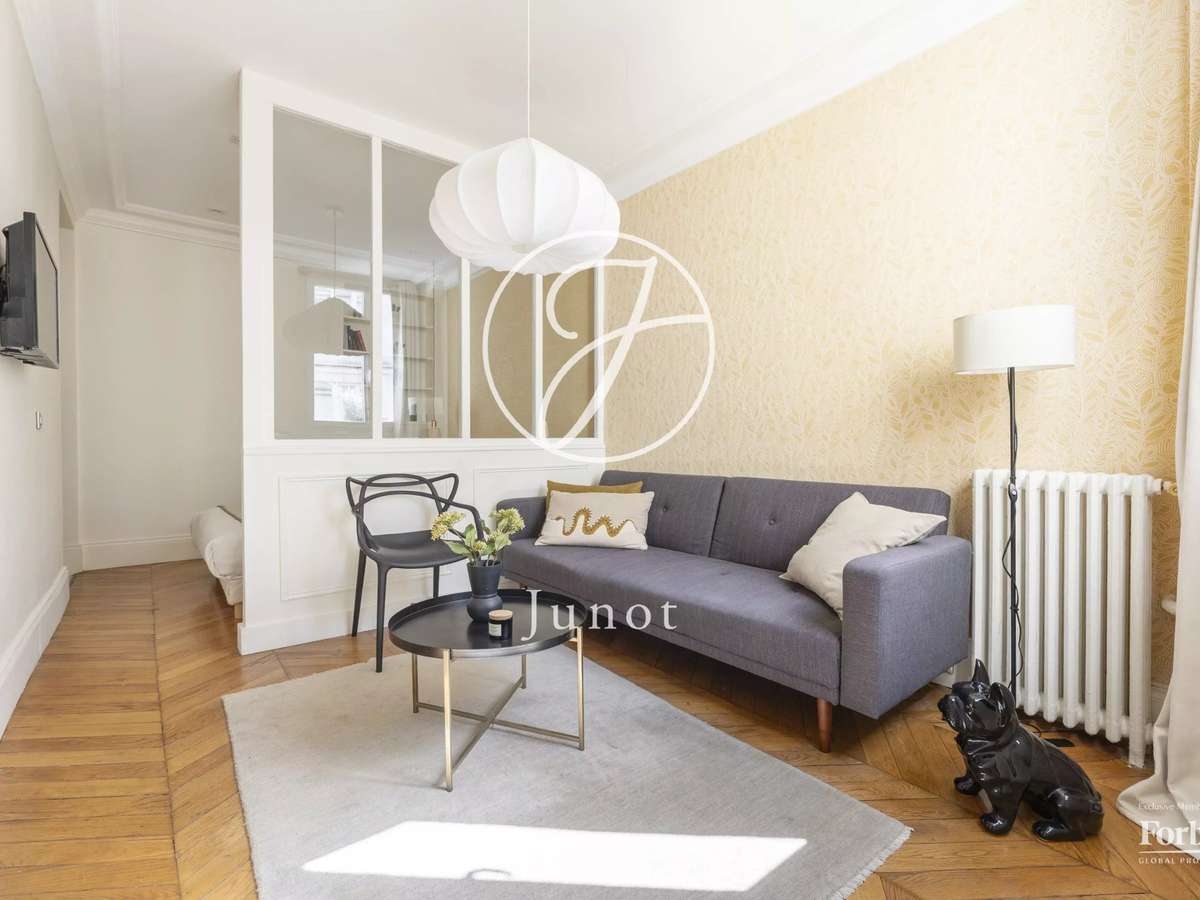 Apartment Paris 16e