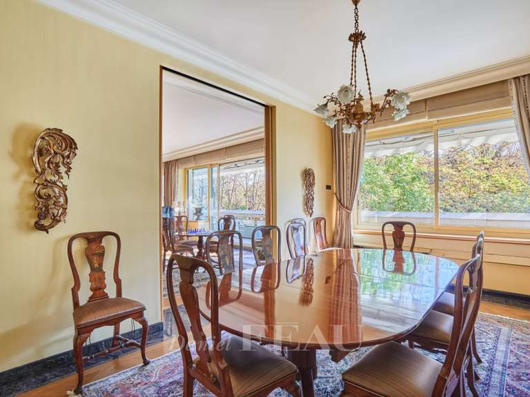 Apartment Paris 16e - 4 bedrooms - 230m²