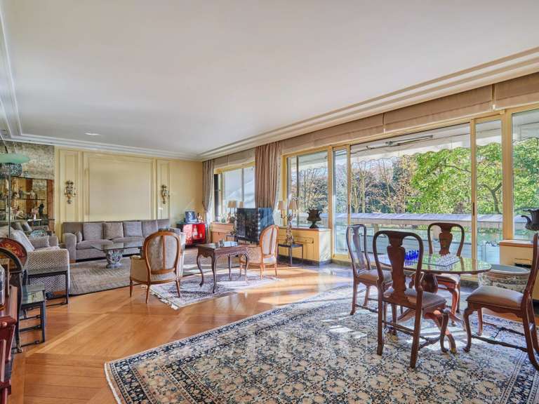 Apartment Paris 16e - 4 bedrooms - 230m²