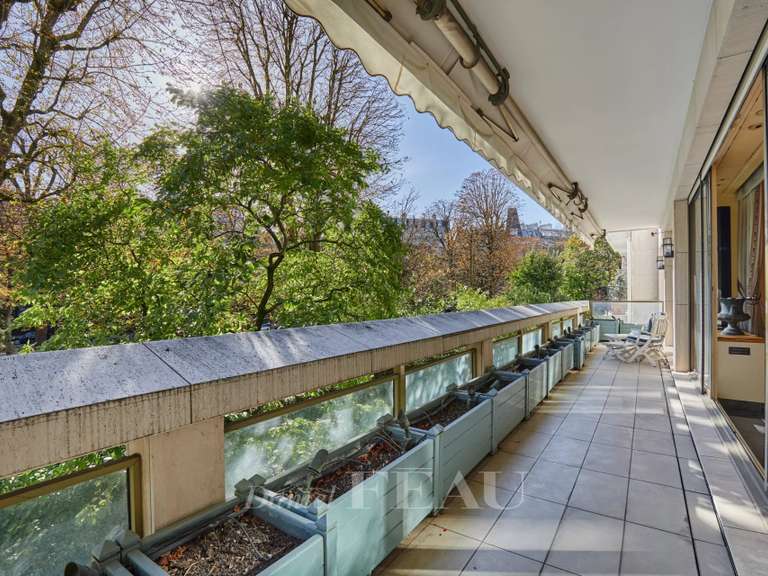 Apartment Paris 16e - 4 bedrooms - 230m²