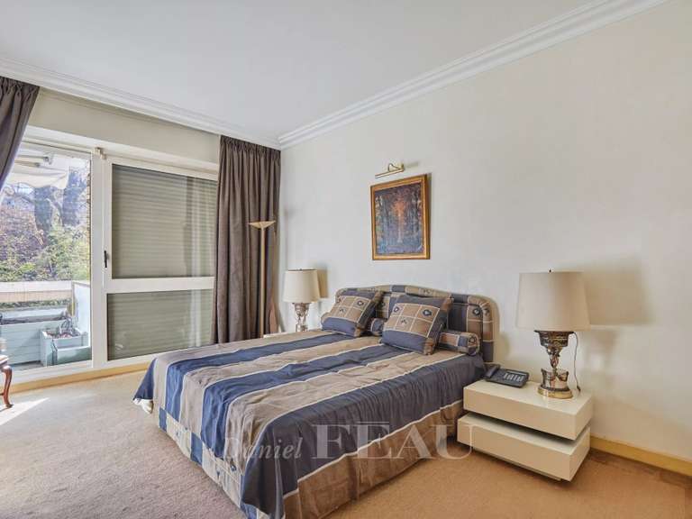 Apartment Paris 16e - 4 bedrooms - 230m²