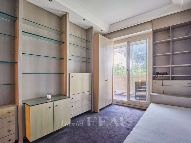 Apartment Paris 16e - 4 bedrooms - 230m²