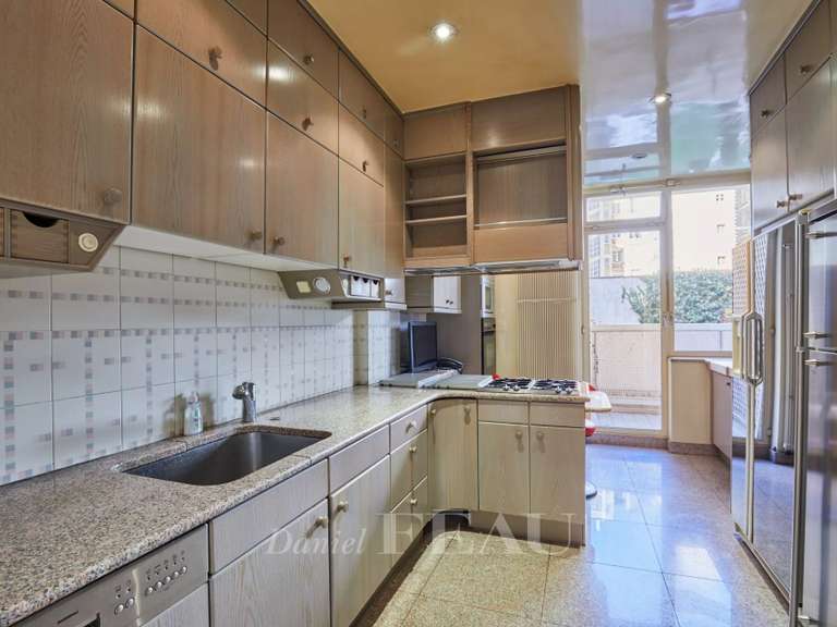 Apartment Paris 16e - 4 bedrooms - 230m²