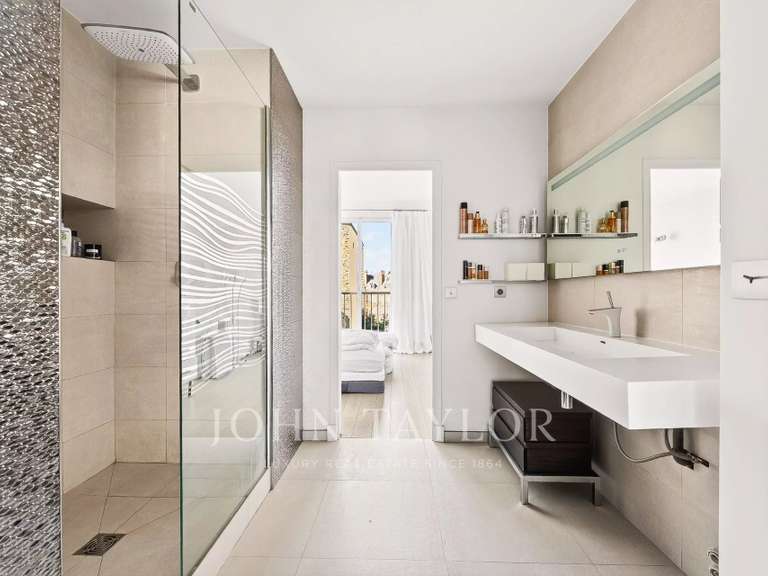 Appartement Paris 16e - 2 chambres - 93m²