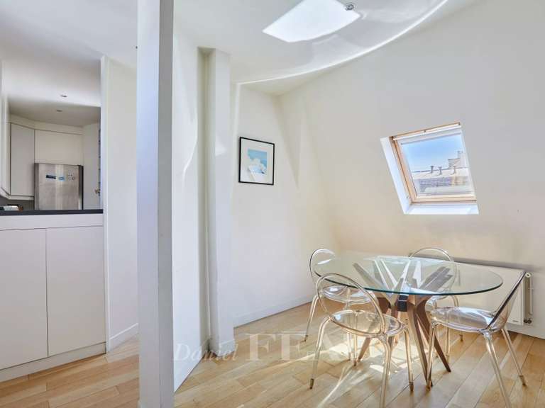 Appartement Paris 16e - 2 chambres - 101m²