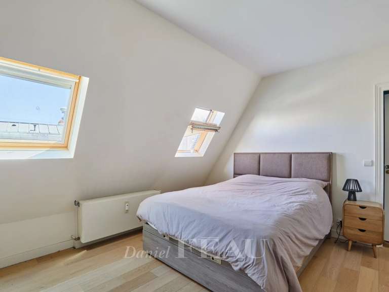 Appartement Paris 16e - 2 chambres - 101m²