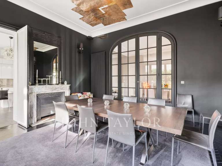 Appartement Paris 16e - 5 chambres - 355m²