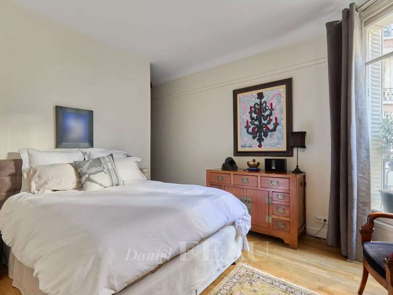 Appartement Paris 16e - 2 chambres - 91m²