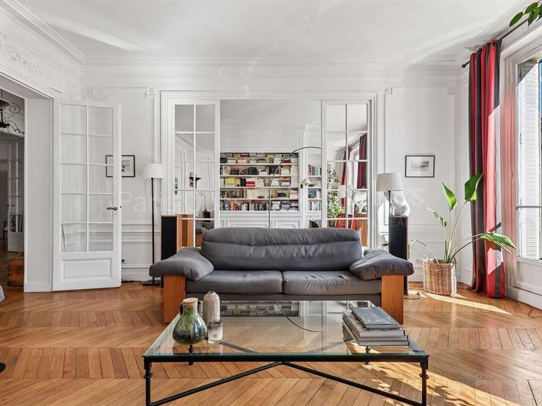 Appartement Paris 16e - 5 chambres - 221m²