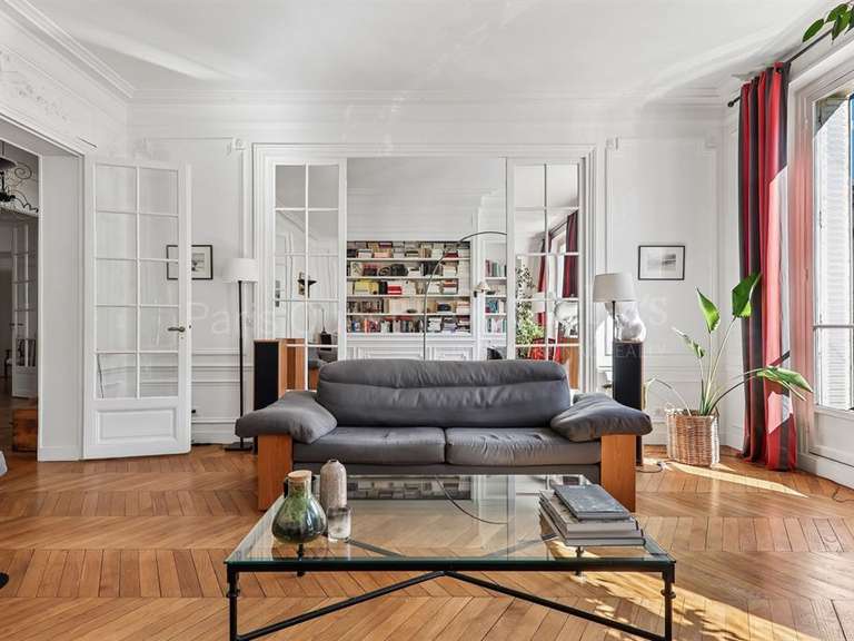 Appartement Paris 16e - 5 chambres - 221m²