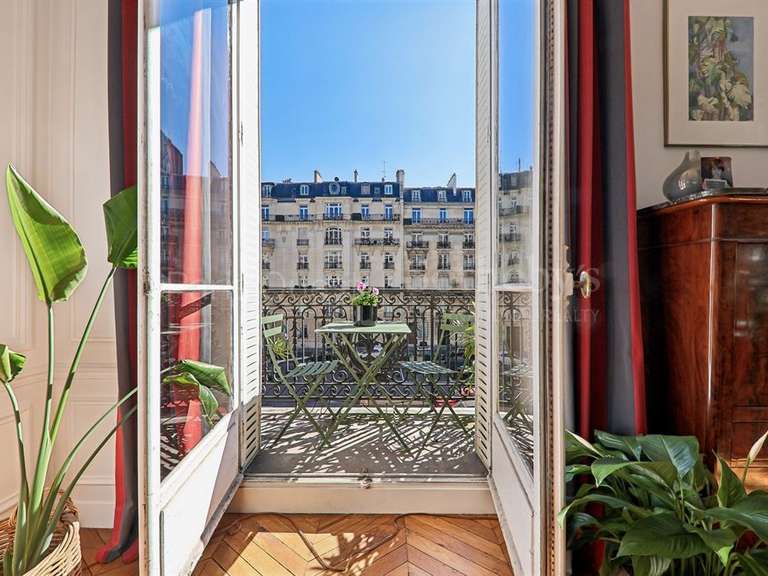 Appartement Paris 16e - 5 chambres - 221m²