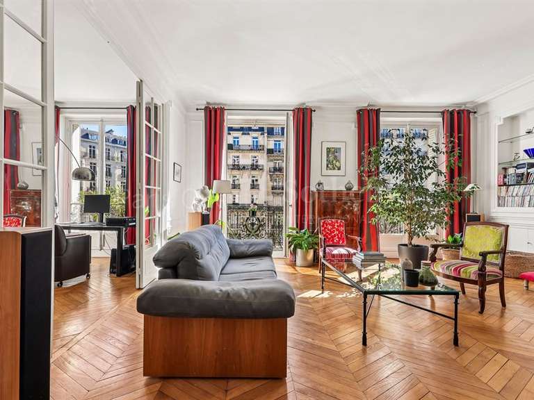 Appartement Paris 16e - 5 chambres - 221m²