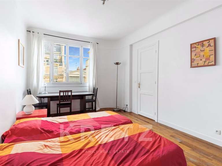 Appartement Paris 16e - 2 chambres - 106m²