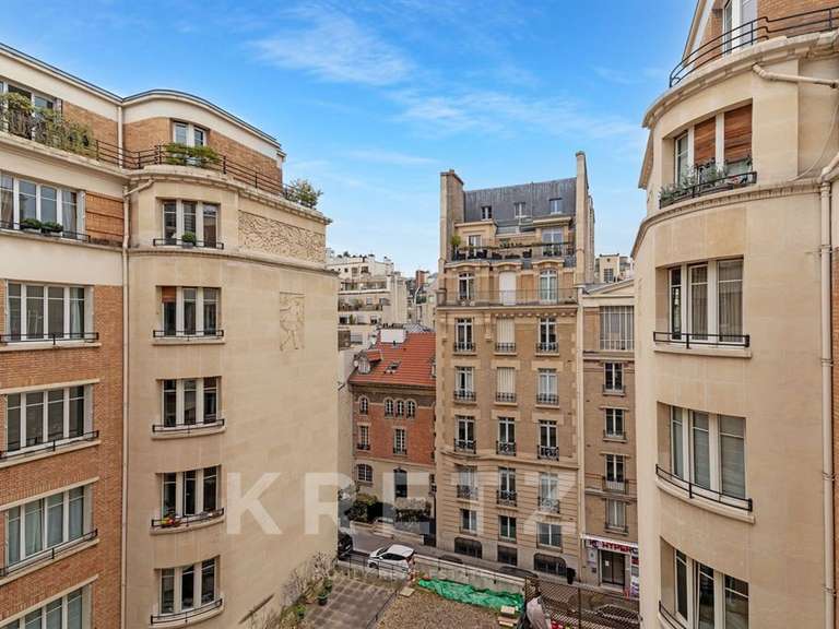 Appartement Paris 16e - 2 chambres - 106m²