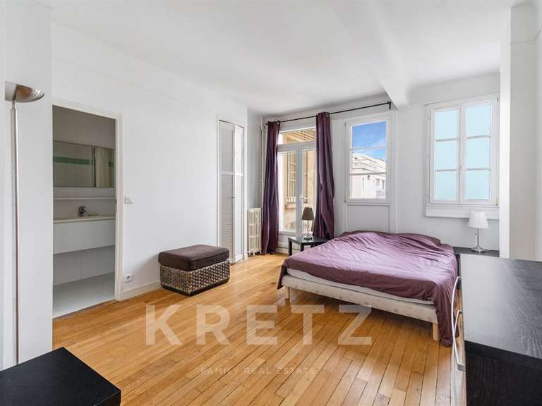 Appartement Paris 16e - 2 chambres - 106m²