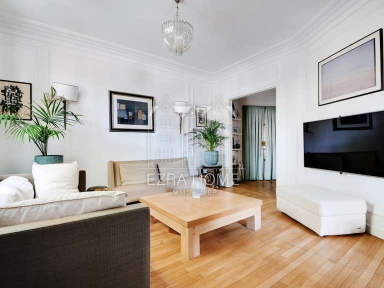 Appartement Paris 16e - 2 chambres - 100m²