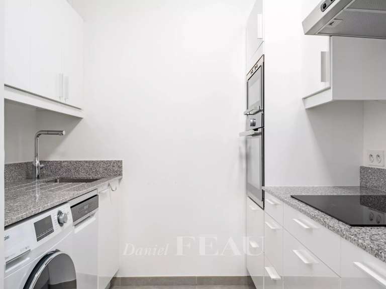 Appartement Paris 16e - 2 chambres - 77m²