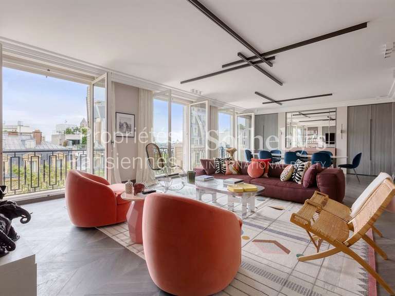 Appartement Paris 16e - 4 chambres - 240m²