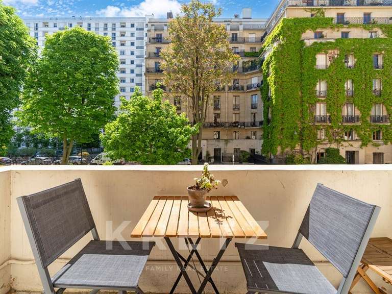 Appartement Paris 16e - 2 chambres - 116m²
