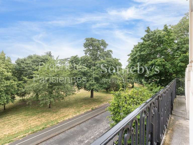 Appartement Paris 16e - 5 chambres - 385m²