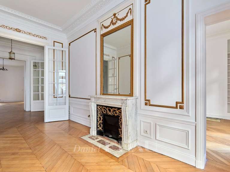 Appartement Paris 16e - 3 chambres - 208m²