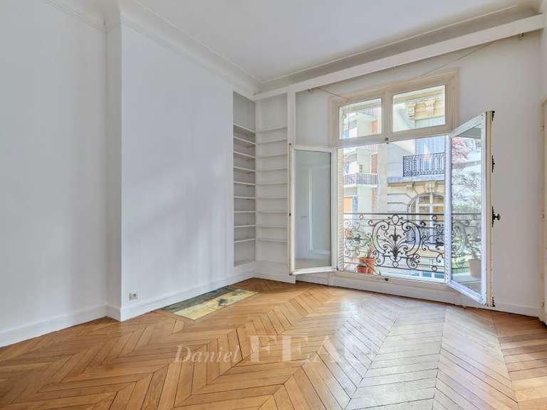Appartement Paris 16e - 3 chambres - 208m²
