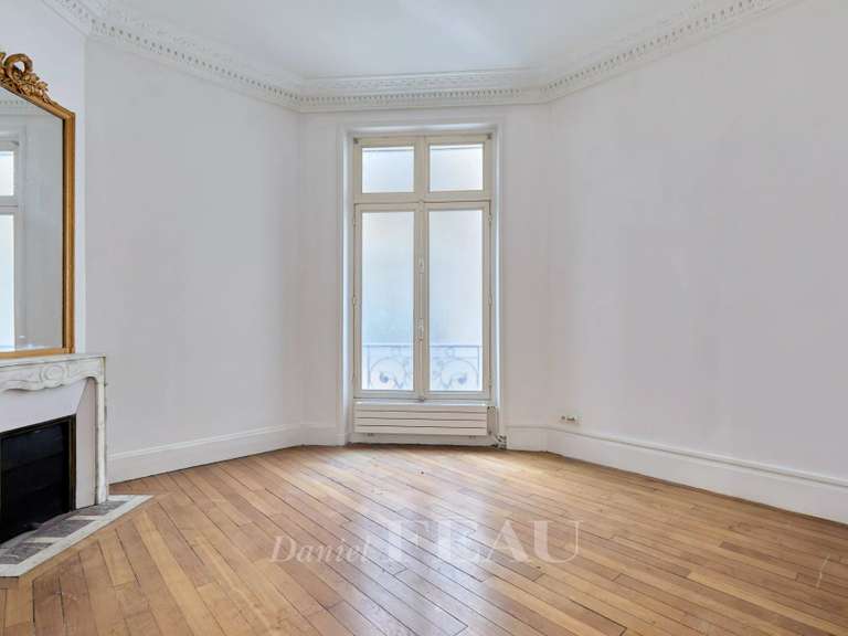 Appartement Paris 16e - 3 chambres - 208m²