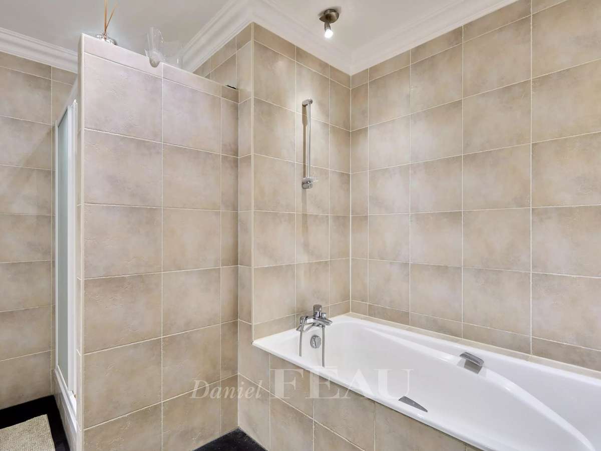 Apartment Paris 16e